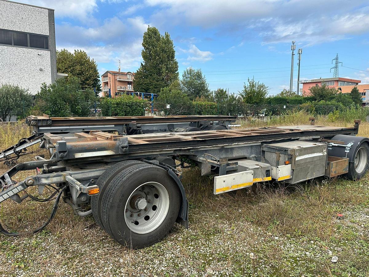 Usato VOLVO FH 500 6X2 con Scarrabile 26T+ rimorchio