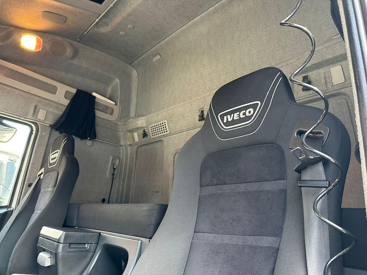Usato Iveco Stralis 460 cabina A/T ADR