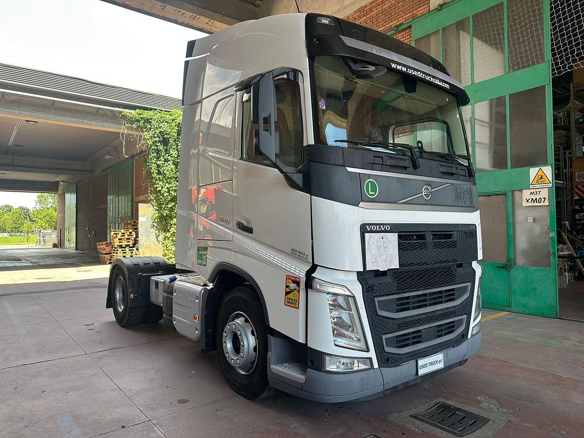 Usato Volvo FH 460 cambio automatico adr tutte le classi 2020