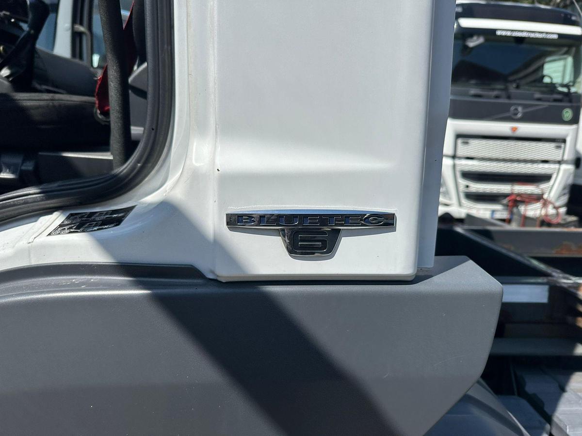 Usato Mercedes Atego 13.24 Telaio passo 3300  ADR anno 2017