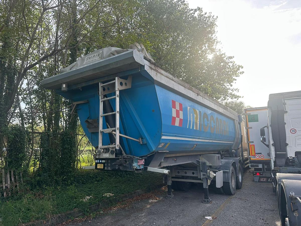 Usato SEMIRIMORCHIO MENCI SA740 DUE ASSI MEZZOD'OPERA