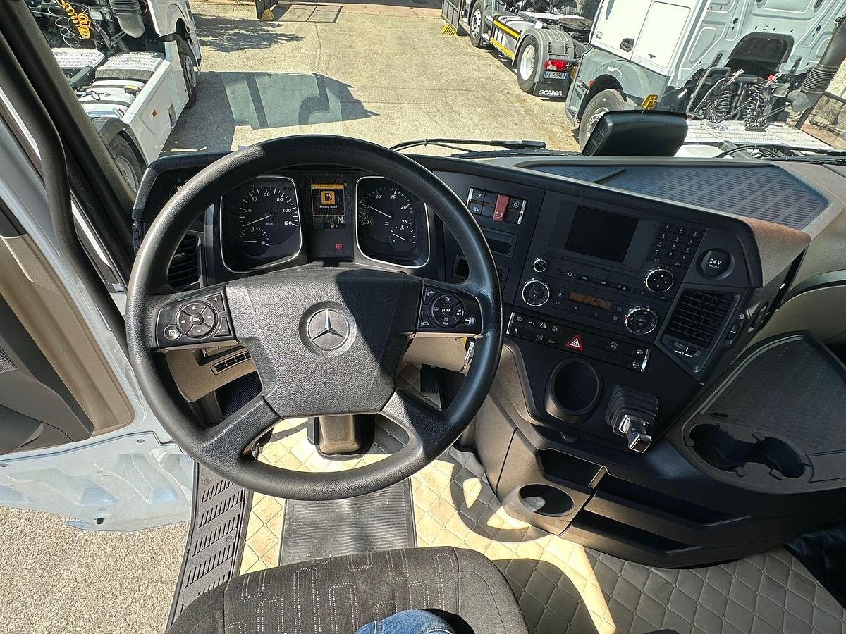 Usato MERDEDES ACTORS 1845 ADR TUTTE LE CLASSI KM 570000