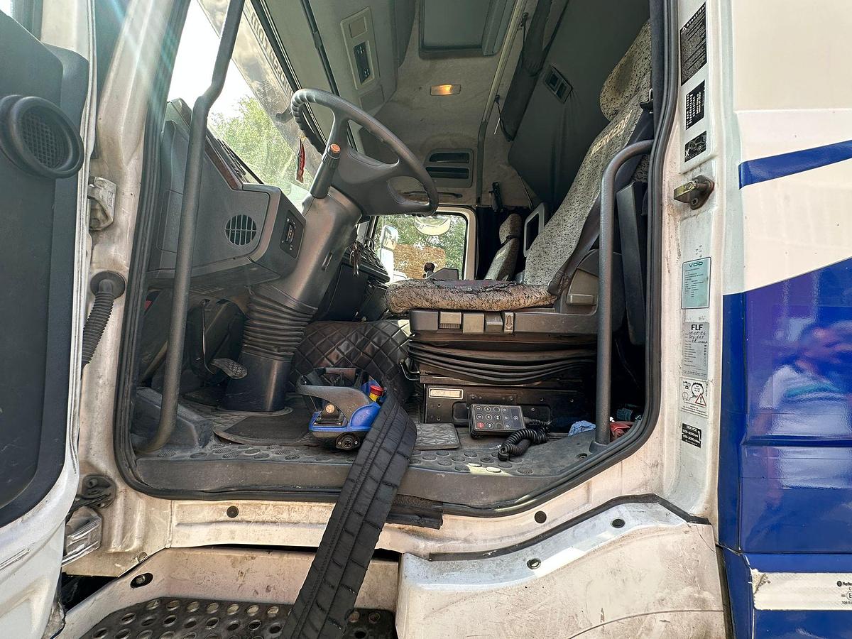 Usato MERCEDES 2548 CASOONE FISSO CON GRU DIETRO CABINA FASSI F 270C2.5
