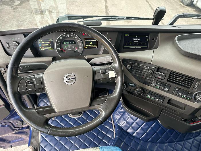 Usato VOLVO FH 500 AUROMATICO WEB/PLUS clima da fermo 2017