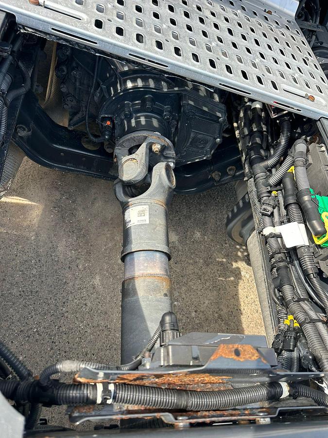 Usato Iveco Stralis 460 cabina A/T ADR