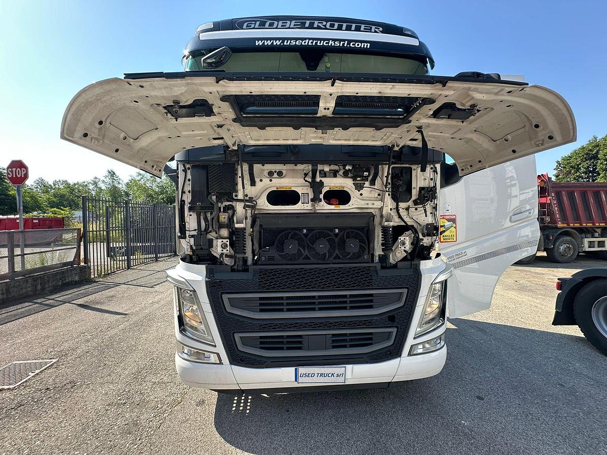 Usato Volvo FH 500 Automatico Web/Plus POMPA E PRESA DI FORZA KM 470.000