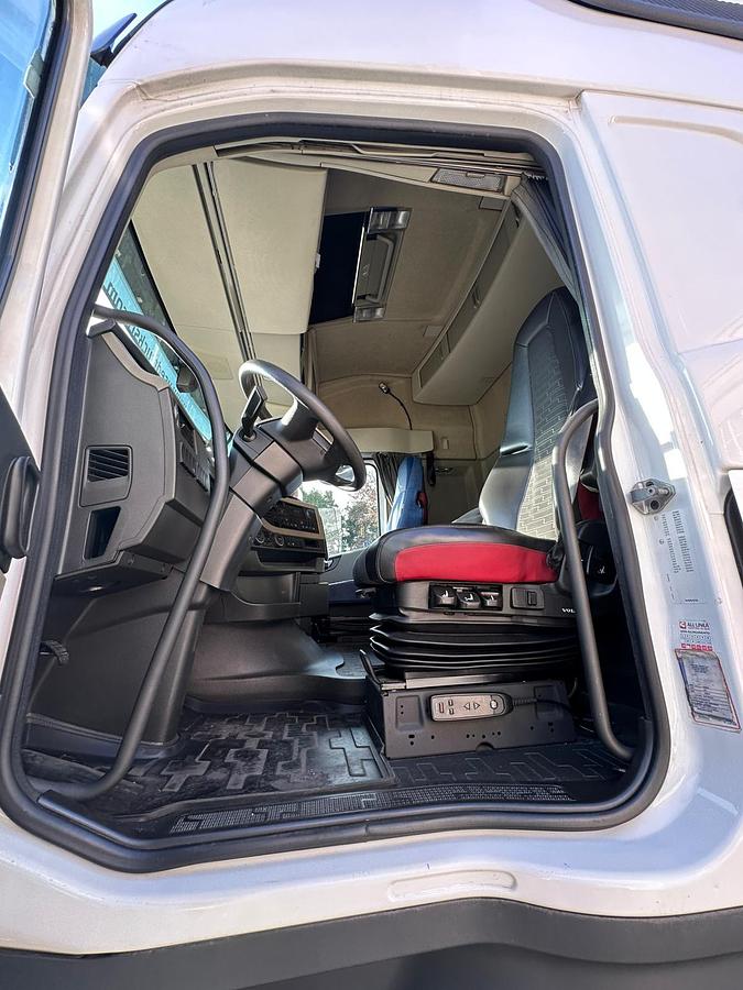 Usato Volvo FH 460 cambio automativo web plus anno 