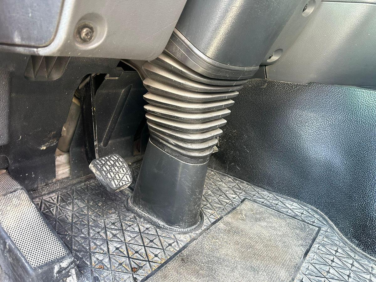 Usato Notrice tre assi Mercedes Actros 6x2 Scarrabile con gancio+rimorchio