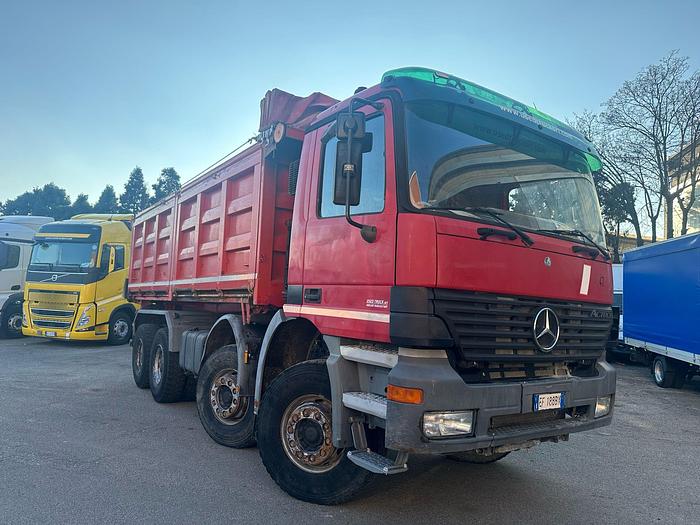 Usato Mercedes Actros 4146 Ribaltabile trilaterale 8x4