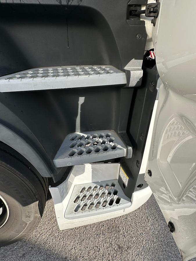 Usato Volvo FH 460 cambio automativo web plus anno 