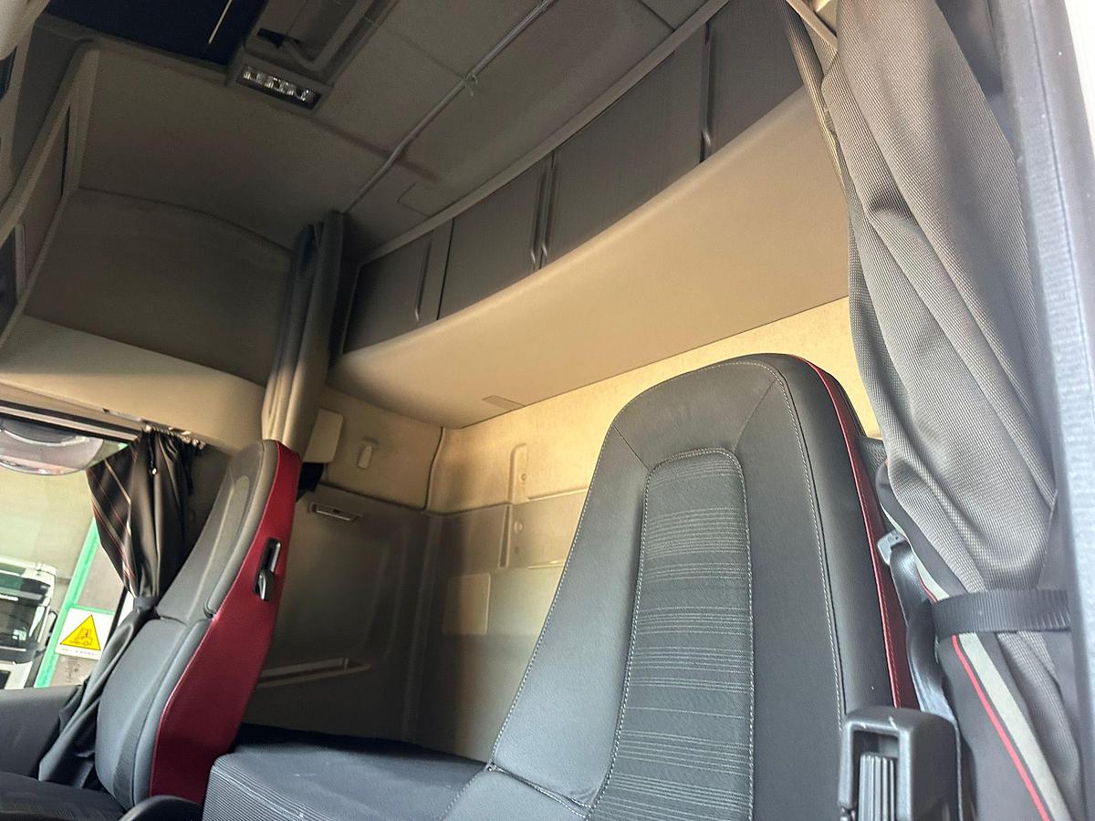 Usato Volvo FH 460 cambio automatico adr tutte le classi 2020