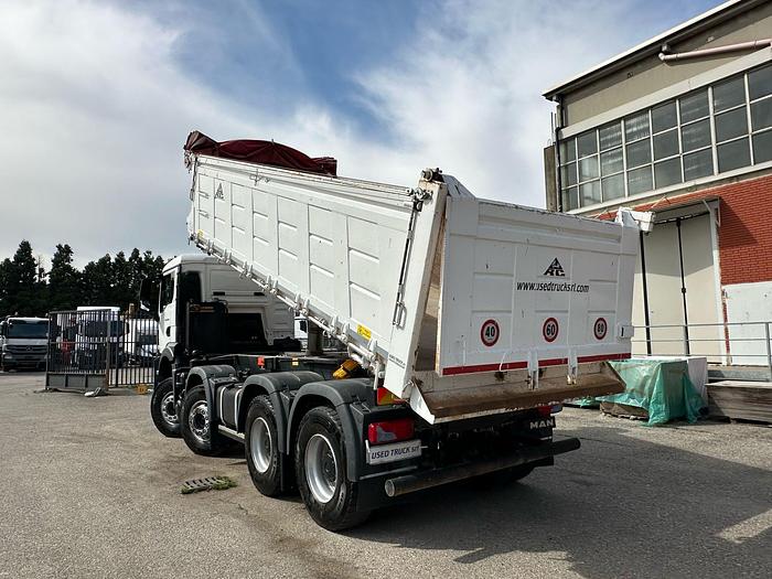 Usato MAN TGS 41.510 8X4 RIBALTABILE TRILARERALE KM 59000 ANNO 2022