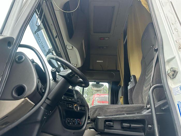 Usato Daf XF 510 cambio manuale retarder anno 2011