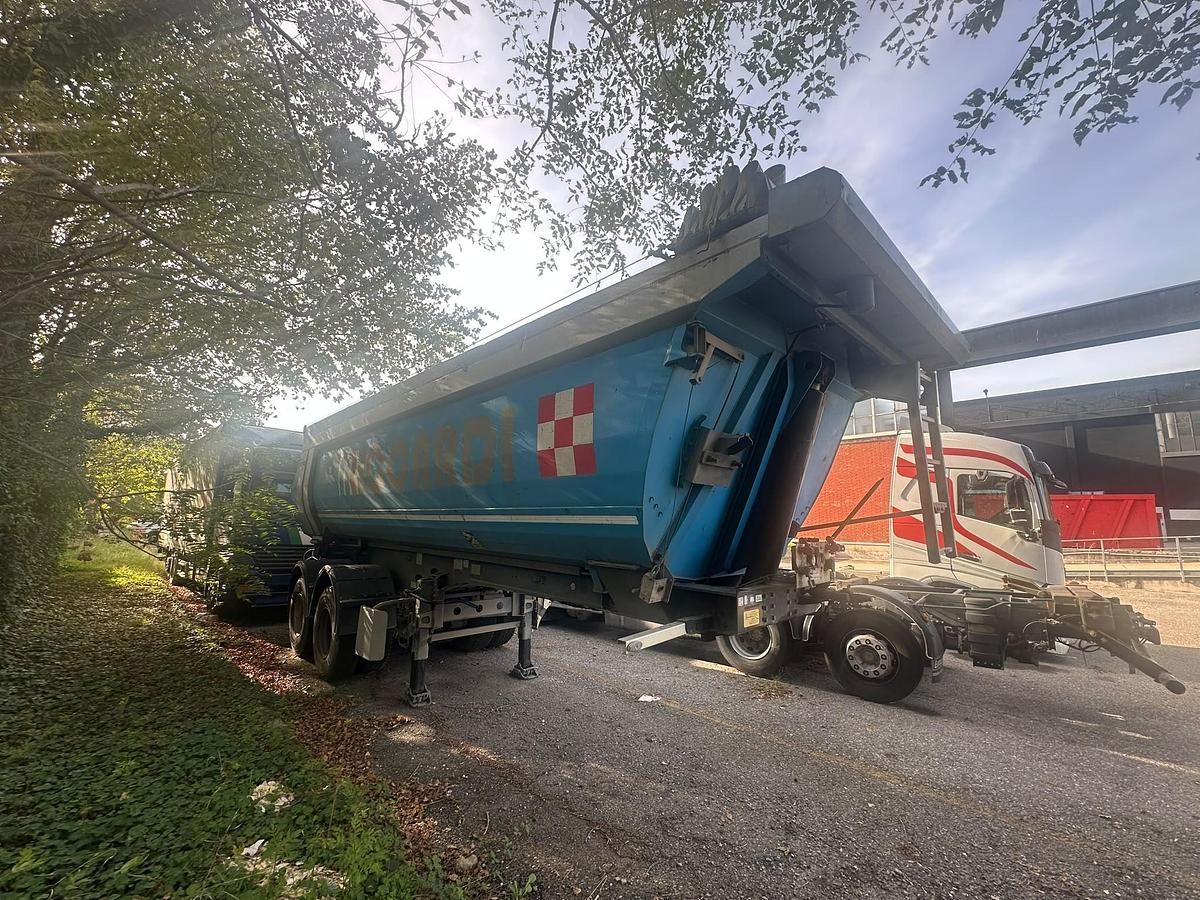 Usato SEMIRIMORCHIO MENCI SA740 DUE ASSI MEZZOD'OPERA