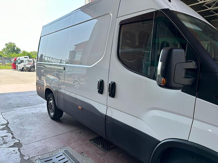 Usato Iveco Daily 35s16 LH2 Passo Medio alto euro 6 B
