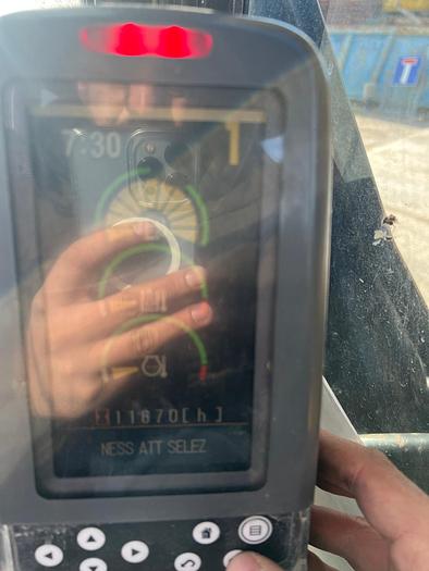 Usato Escavatore cingolato Carterpillar 320 D 2010