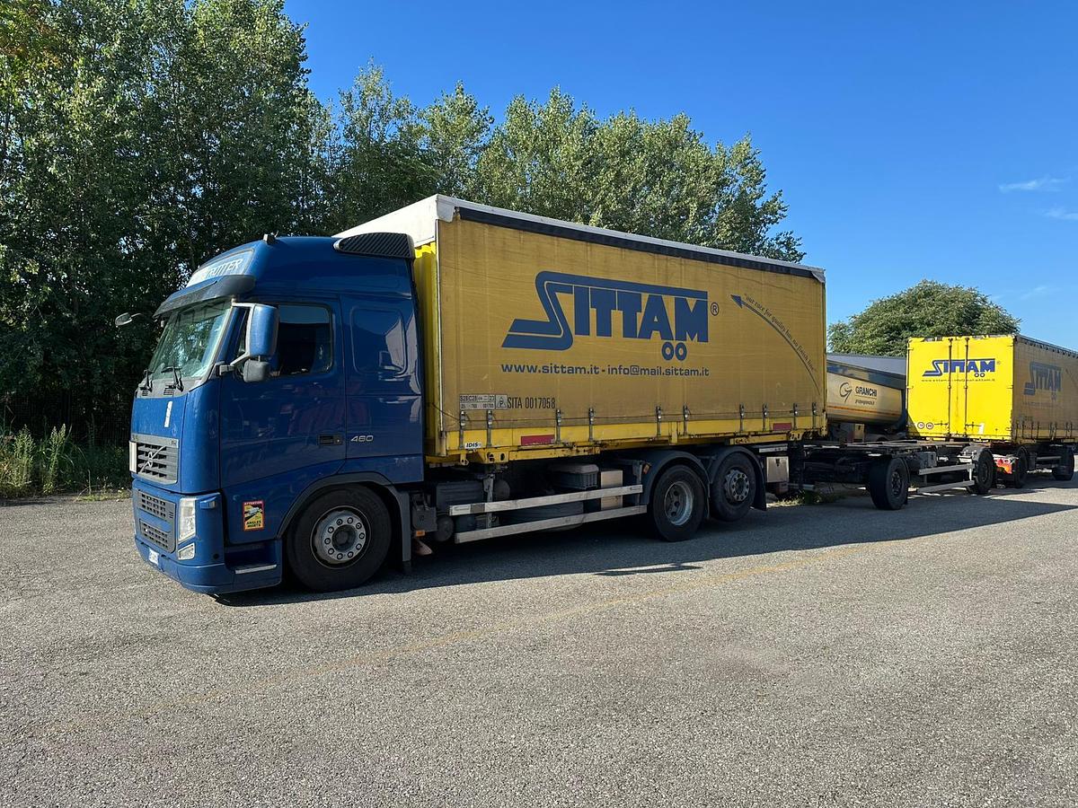 Usato Volvo FH 460 6x2 con Rimorchio due assi Koegel