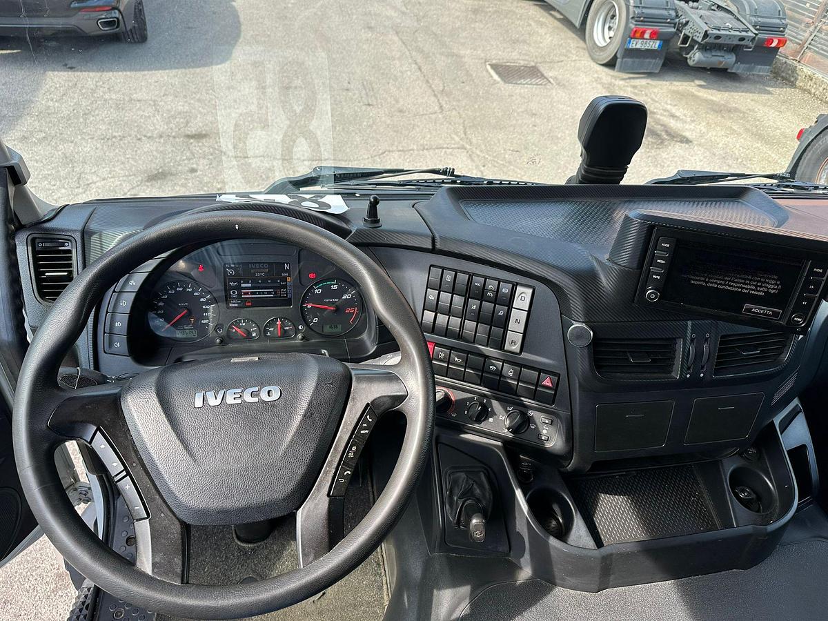 Usato Iveco Stralis 460 cabina A/T ADR