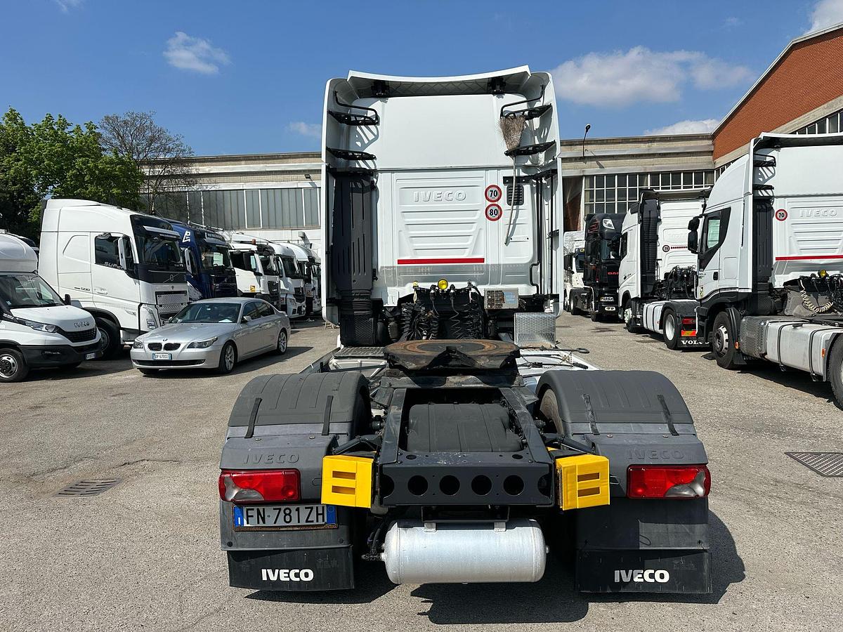 Usato Iveco Stralis  480 ADR tutte le classi