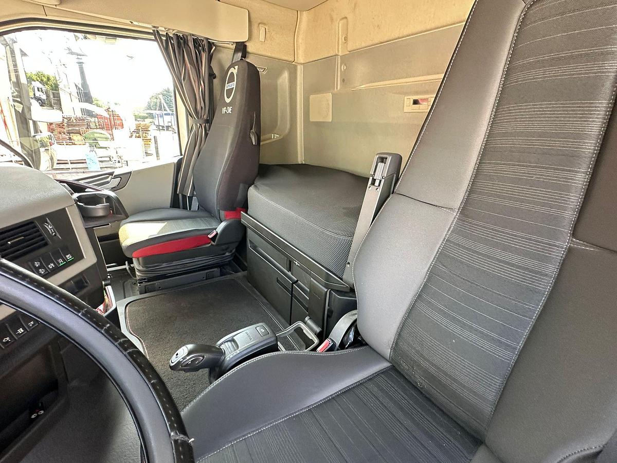 Usato Volvo FH 500 Automatico Web/Plus POMPA E PRESA DI FORZA KM 470.000