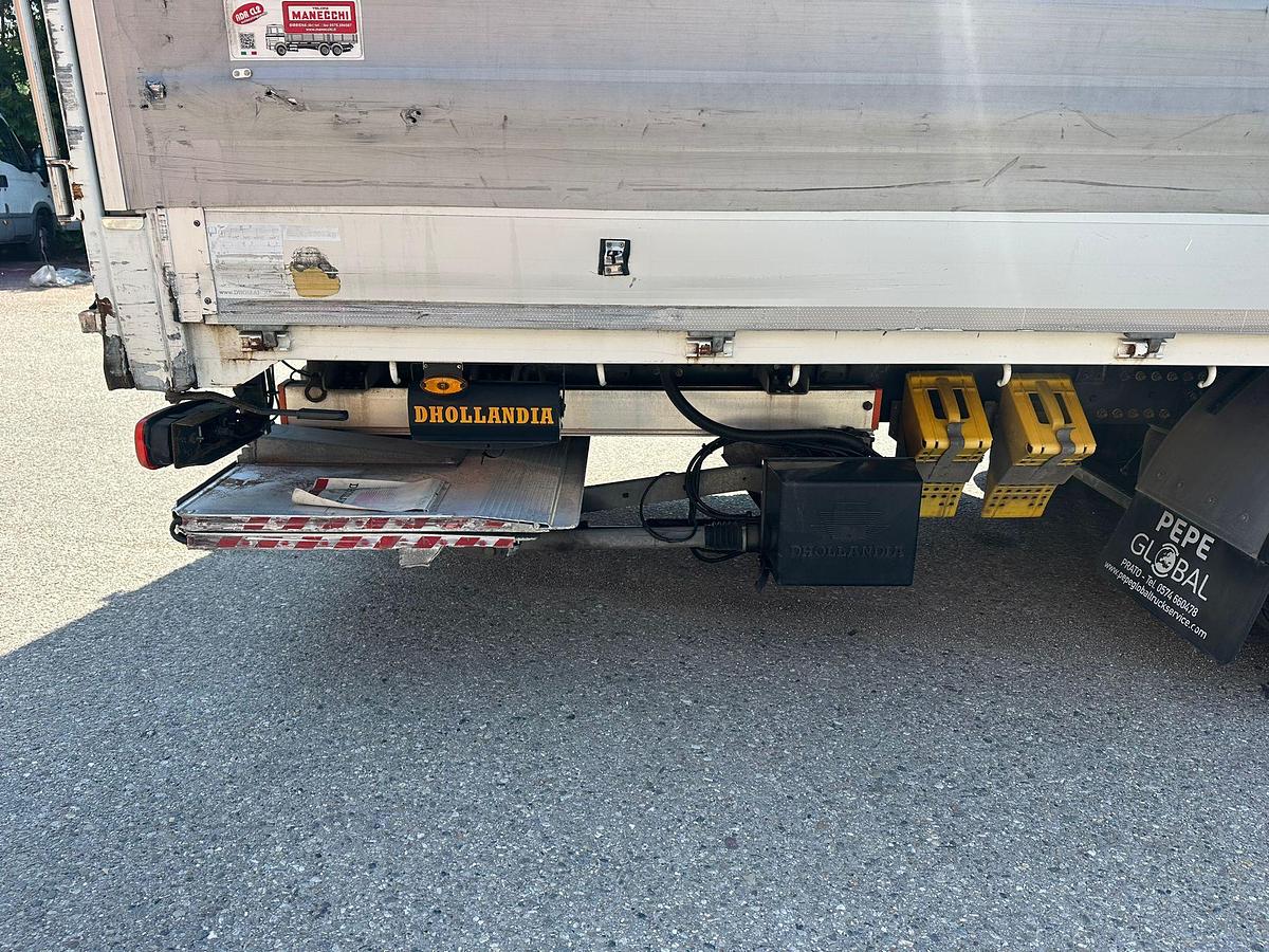 Usato MOTRICE DUE ASSI RENAULT D 140.240 CENTINA E  TELO SPONDA RETRATTILE 