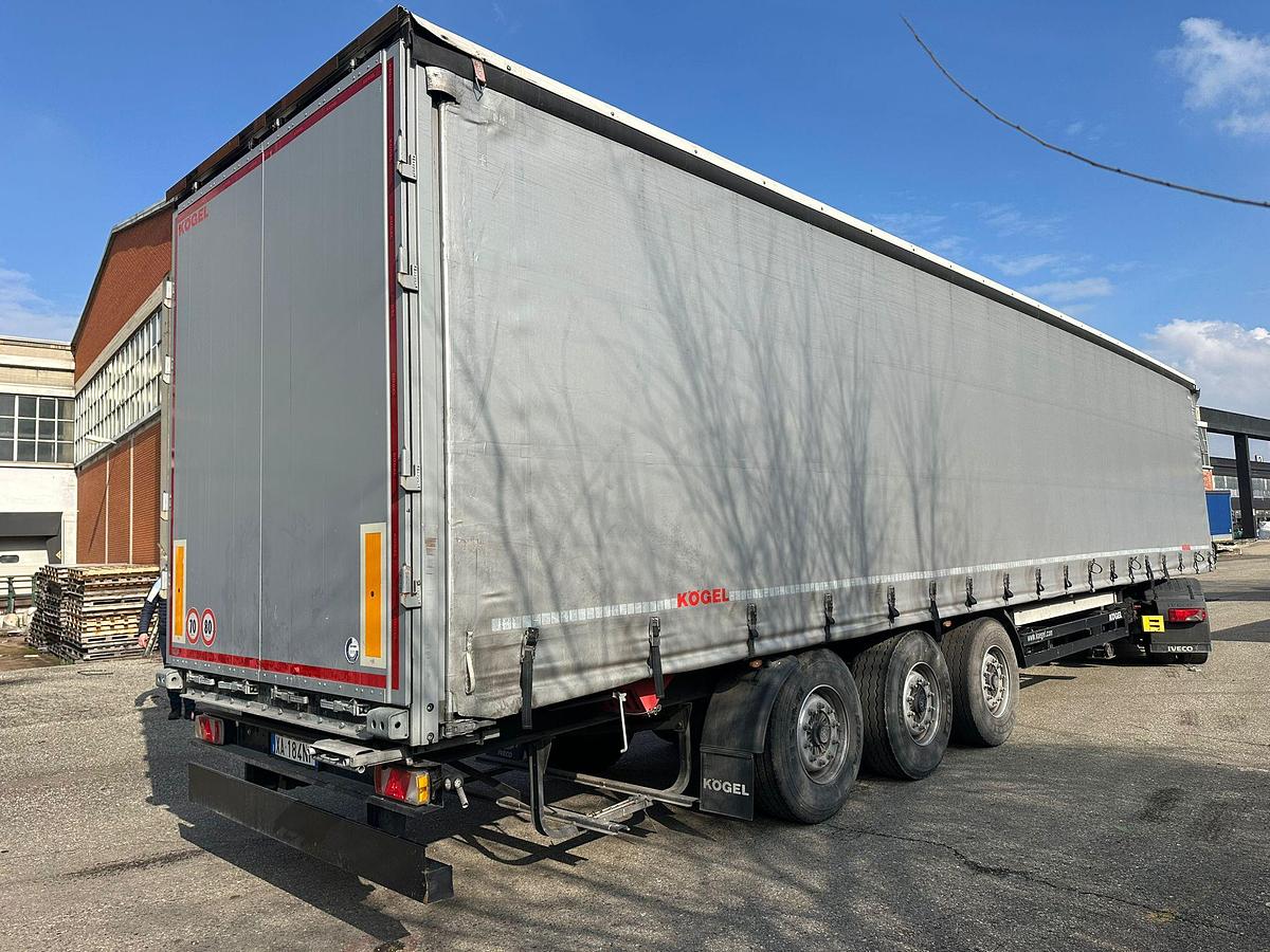 Usato Semirimorchio kogel anno 2023