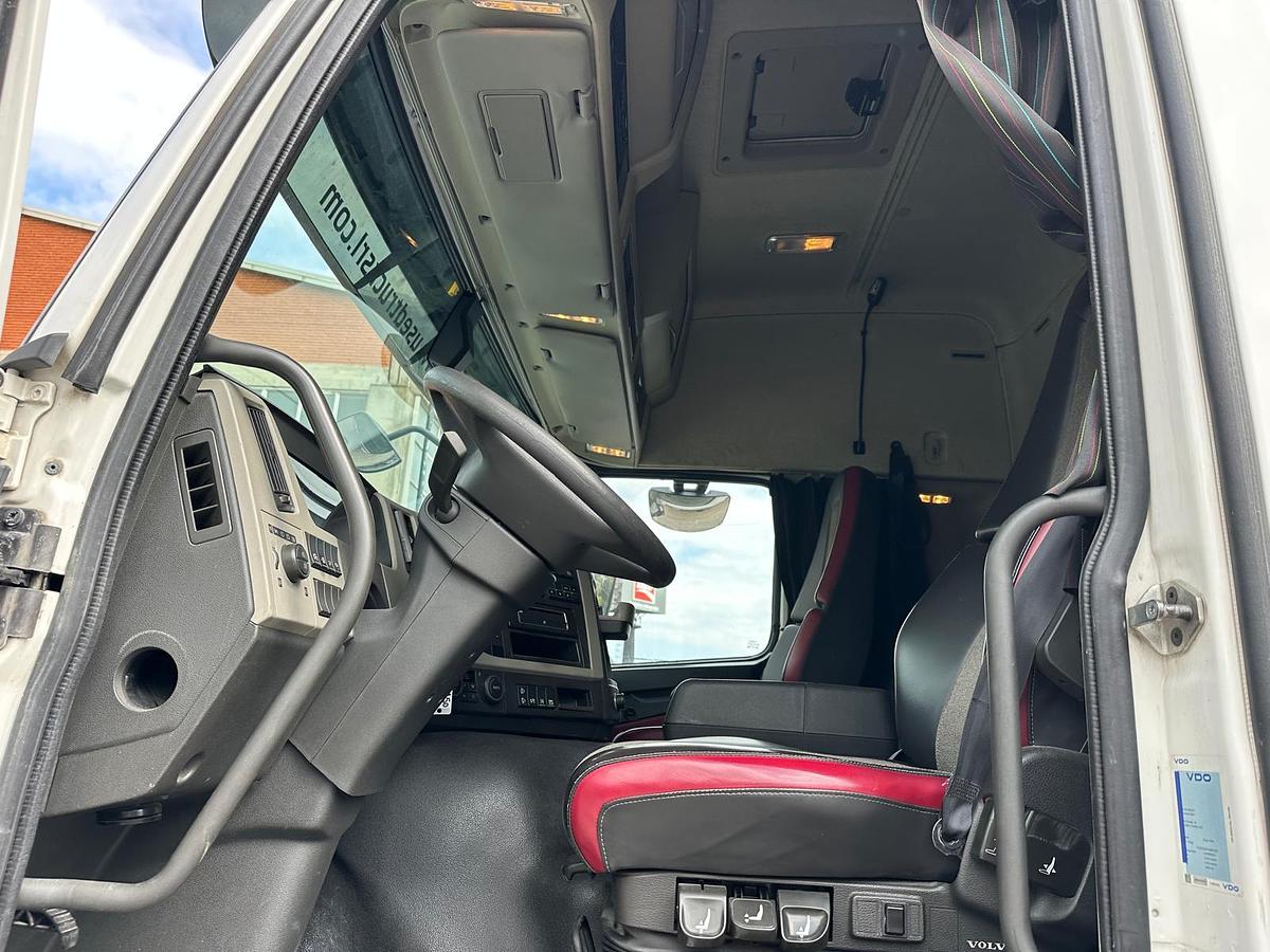 Usato Volvo FM 450 Pompa e presa di Forza ADR tutte le classi