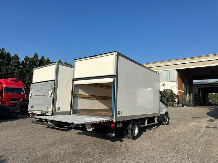Usato Iveco Daily 35c16 cc 3.0 cv 160 Furgone Box con sponda euro 6D