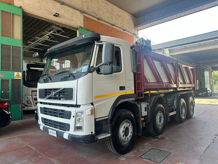 Usato VOLVO FH 480 8x4 Ribaltabile Trilaterale 