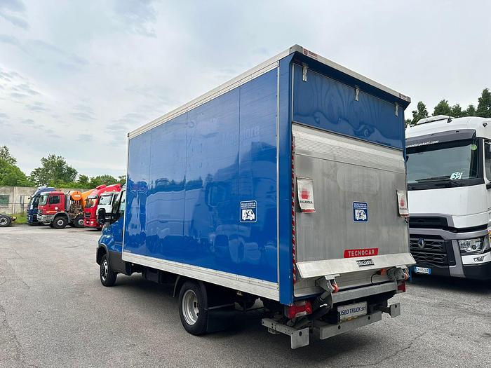 Usato Iveco Daily 35c16 Furgone box in alluminio con sponda battente euro 6b