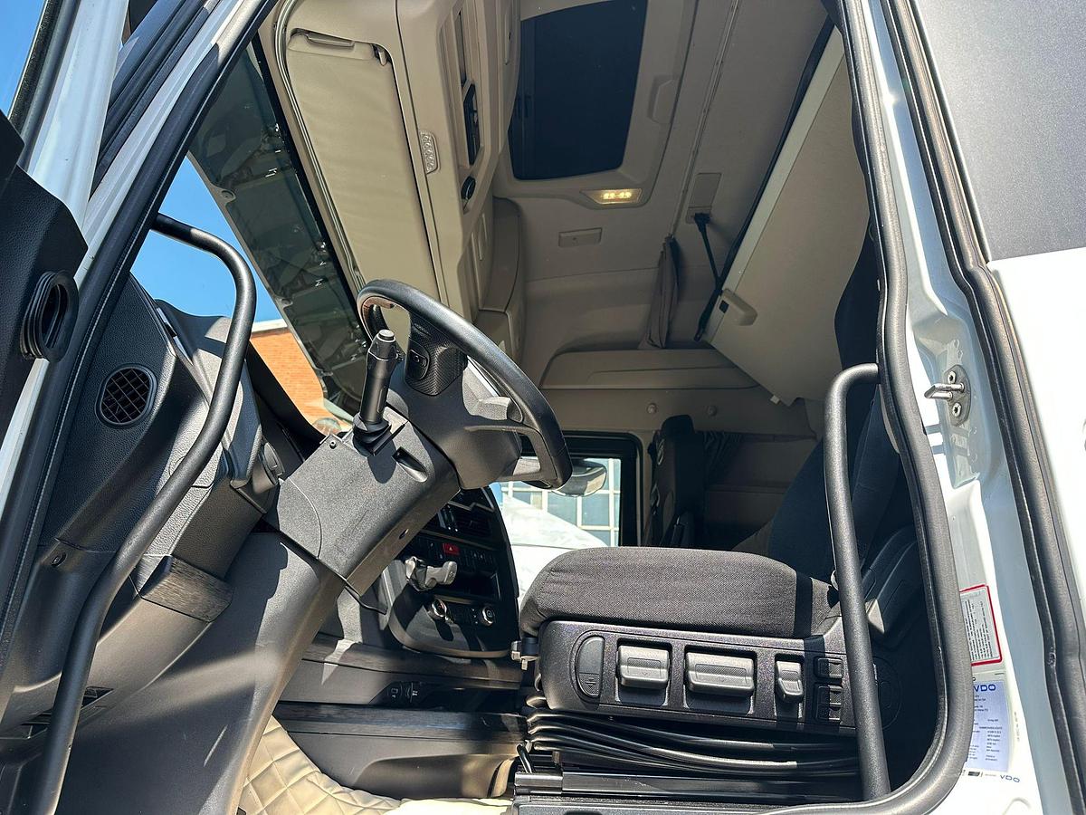 Usato Iveco Stralis S-Way 570 cambio Automatico Retarder 2020