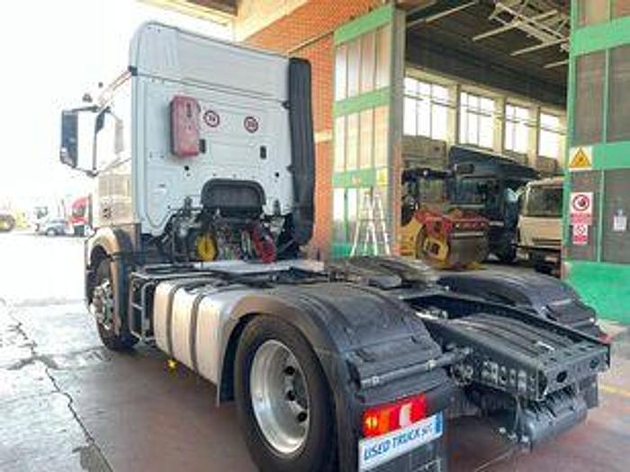 Usato 2015 MERCEDES-BENZ Actros 1845