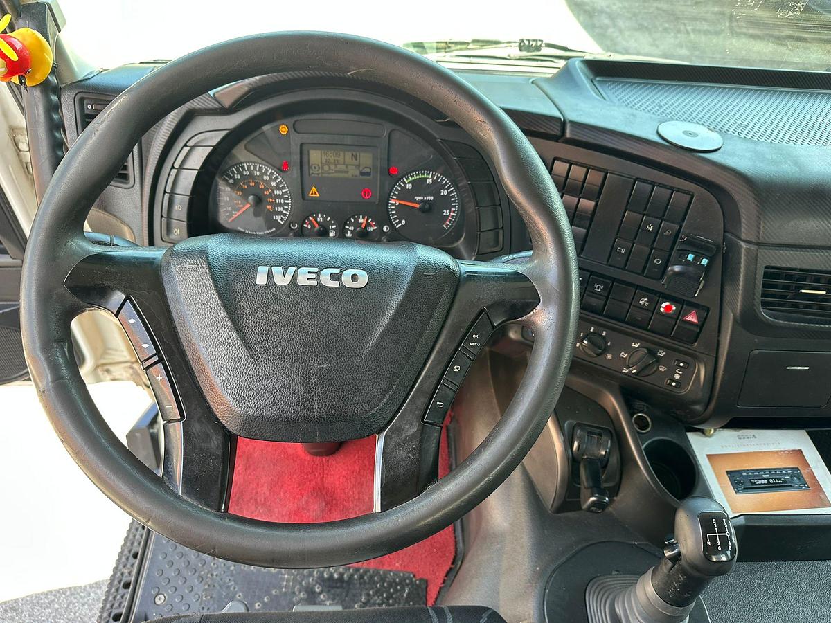 Usato Iveco Trackker 450 8x4 Ribaltabile posteriore Andreoli