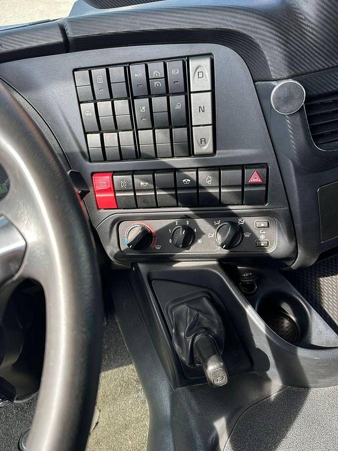 Usato Iveco Stralis 460 cabina A/T ADR