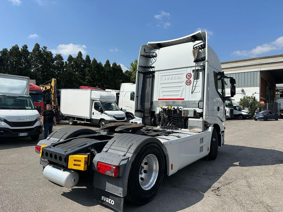 Usato Iveco Stralis  480 ADR tutte le classi
