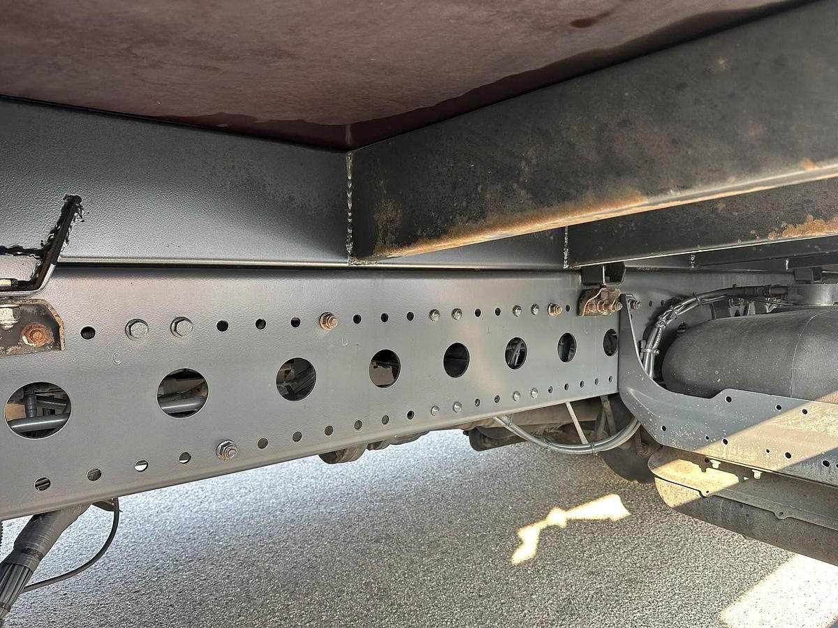 Usato Mercedes Atego 1221 centina e telo mt 6.50