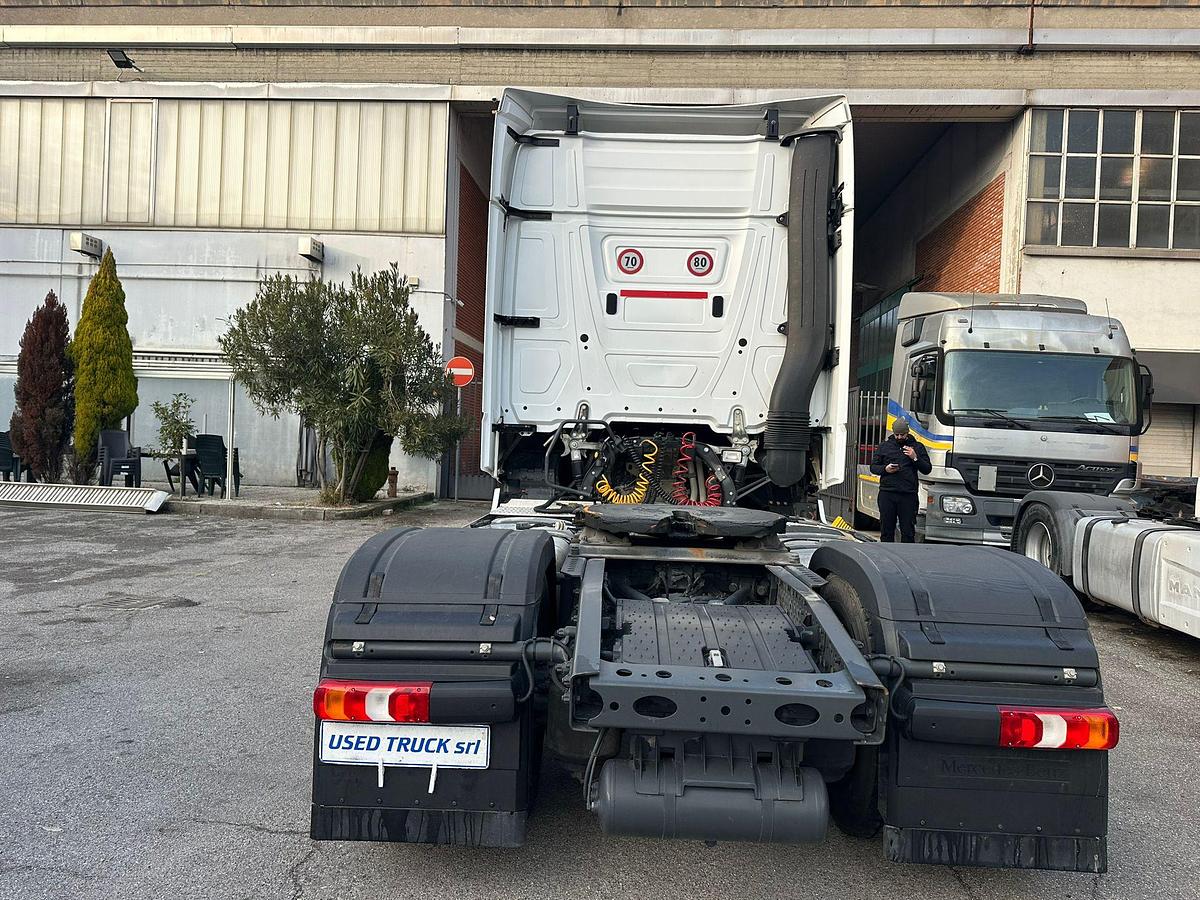 Usato MERCEDES ACTROS 1848 CAMBIO AUTOMATICO ACQUA/TARDER 2020
