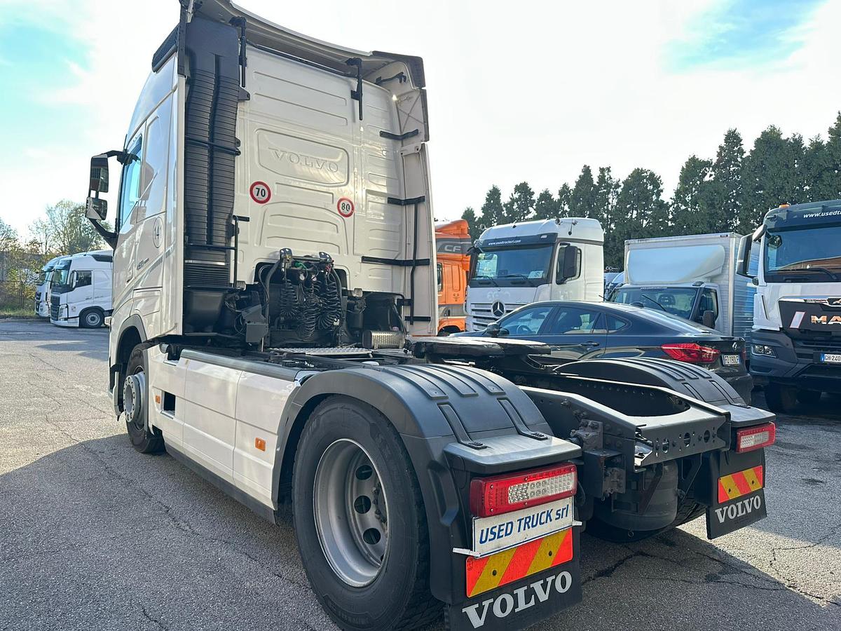 Usato Volvo FH 460 cambio automativo web plus anno 