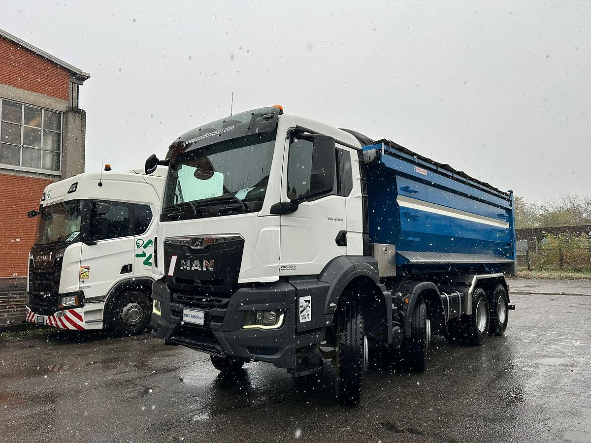 Usato MAN TGS 41.510 8X4 RIBALTABILE POSTERIORE ANNO 2022 (PARI AL NUOVO)