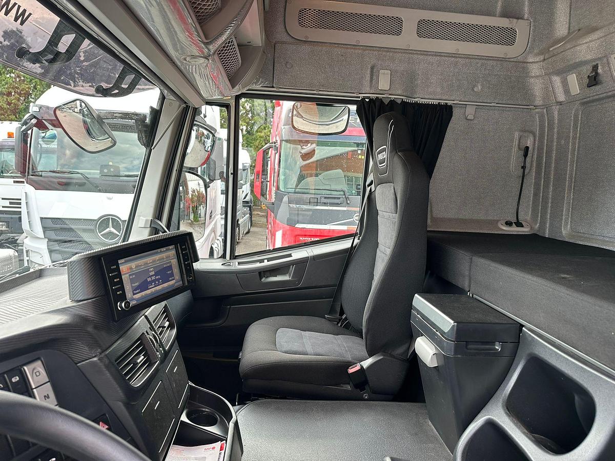 Usato IVECO STRALIS 460 CABINA A/T ADR 2019