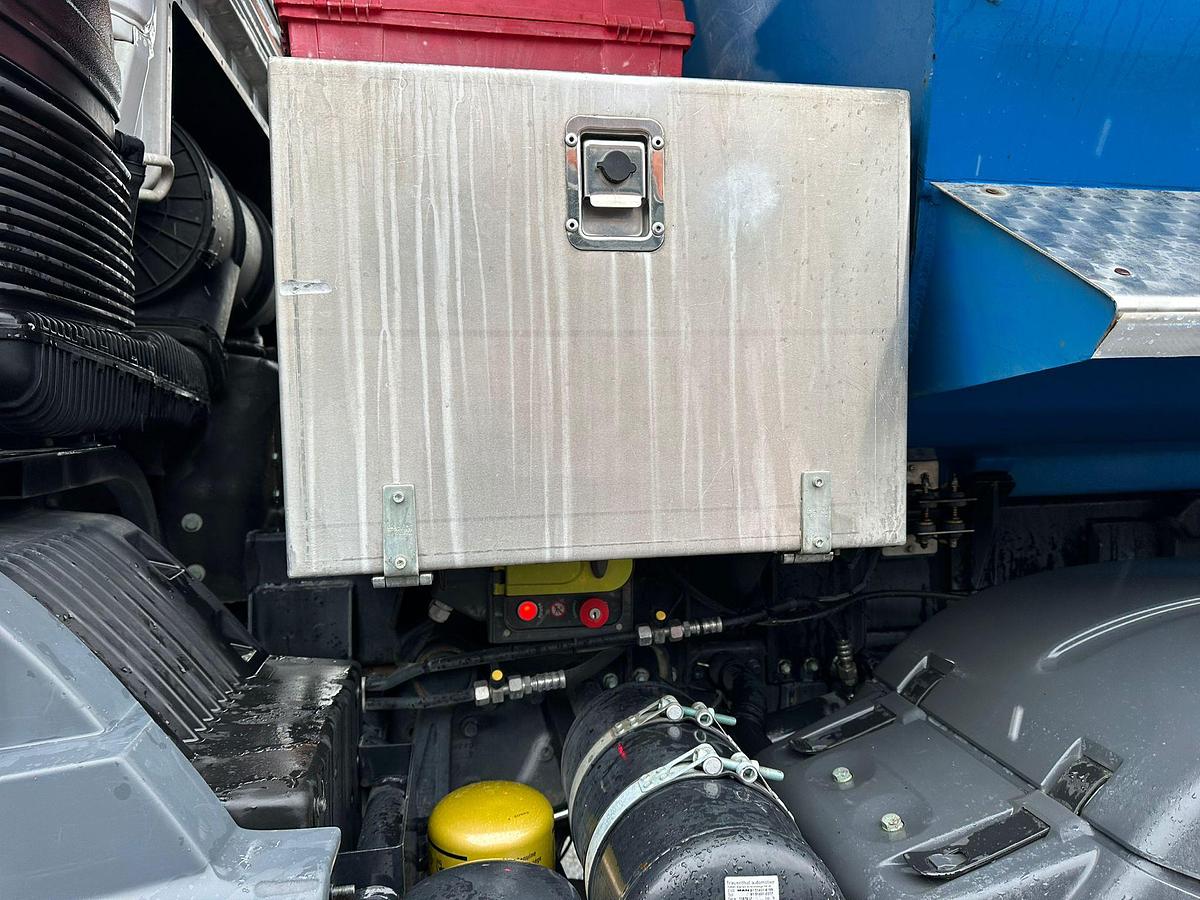 Usato MAN TGS 41.510 8X4 RIBALTABILE POSTERIORE ANNO 2022 (PARI AL NUOVO)