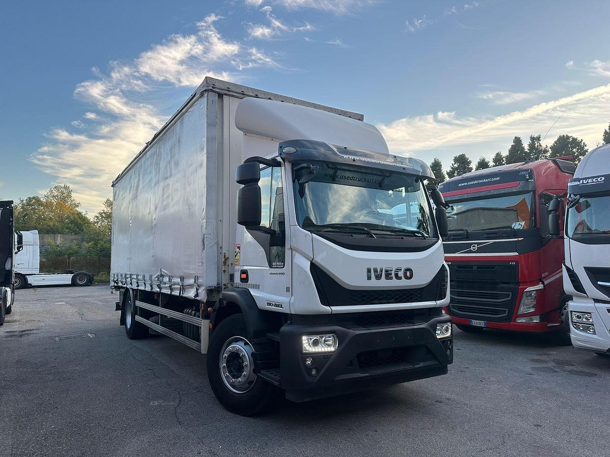 Usato motrice due assi Iveco Eurocargo 180s28 Centina e telo mt 7.50