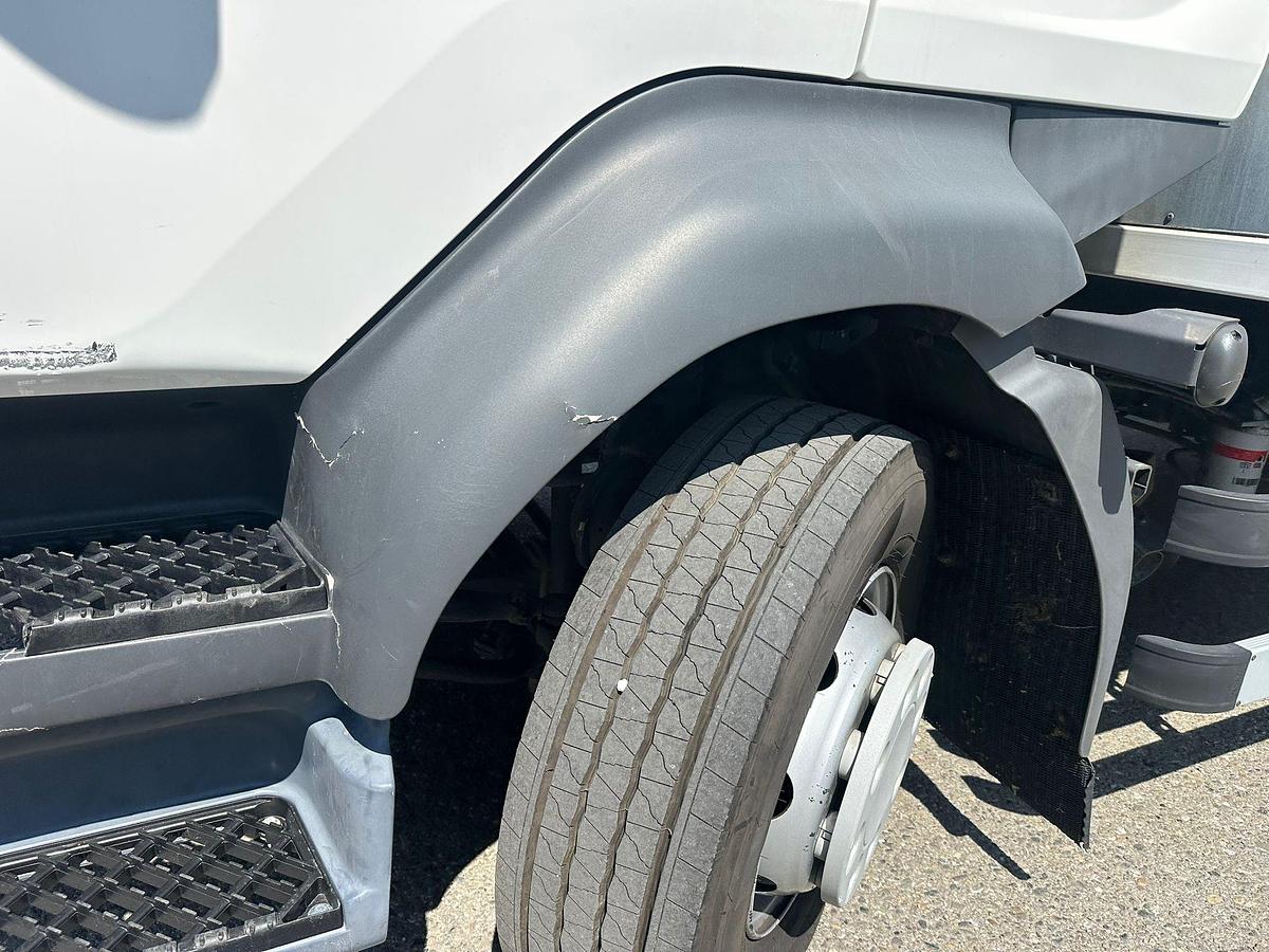 Usato MOTRICE DUE ASSI RENAULT D 140.240 CENTINA E  TELO SPONDA RETRATTILE 