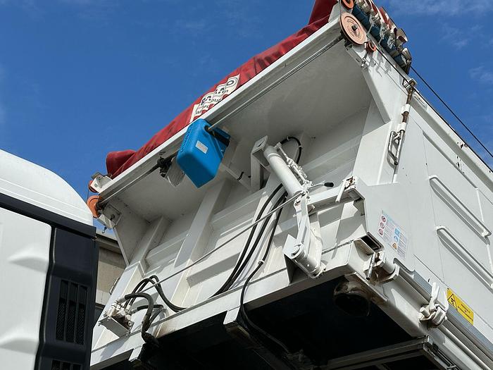 Usato MAN TGS 41.510 8X4 RIBALTABILE TRILARERALE KM 59000 ANNO 2022