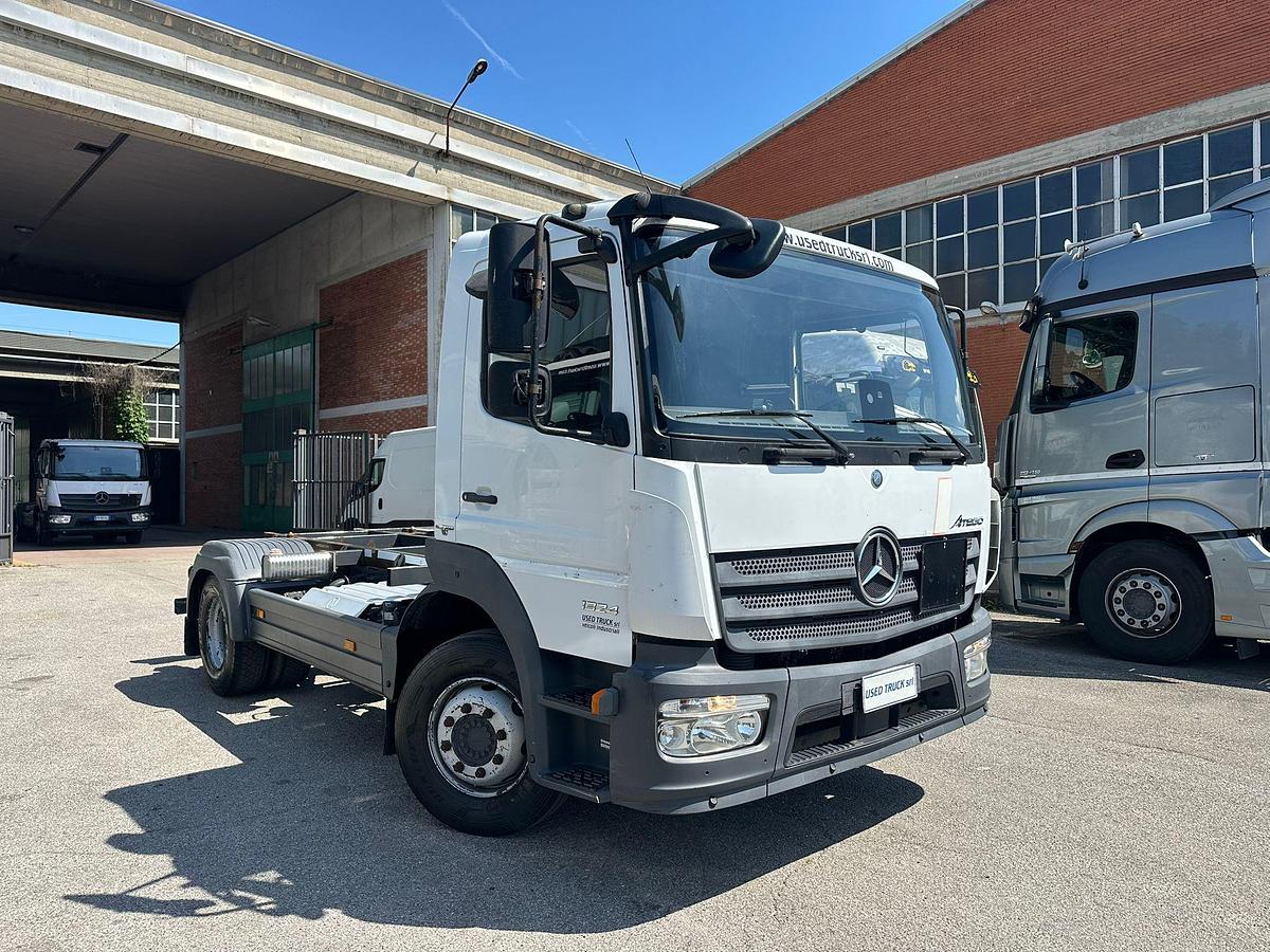 Usato Mercedes Atego 13.24 Telaio passo 3300  ADR anno 2017