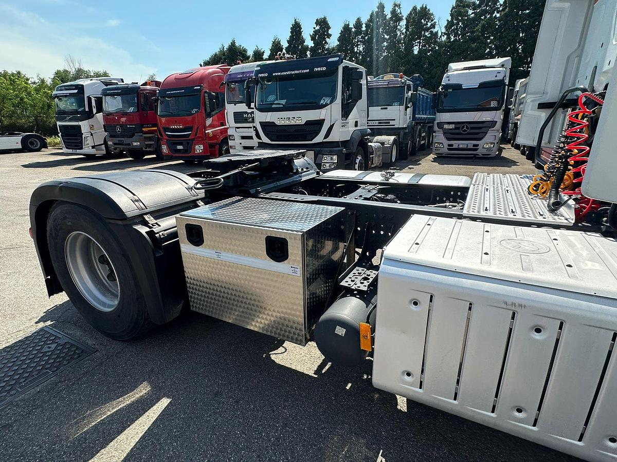 Usato MERDEDES ACTORS 1845 ADR TUTTE LE CLASSI KM 570000