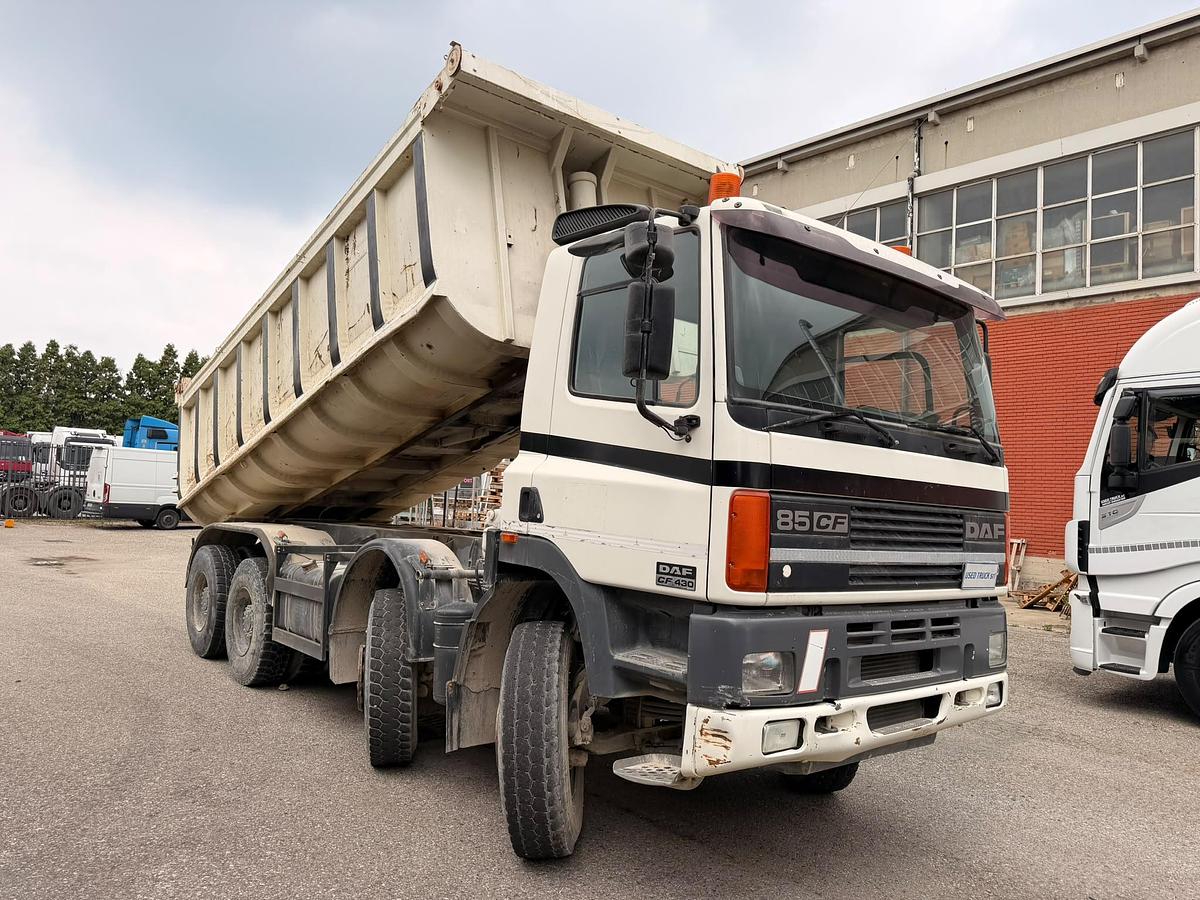 Usato Motrice Quattro assi Daf CF 85.430 8X4 Ribaltabile Posteriore