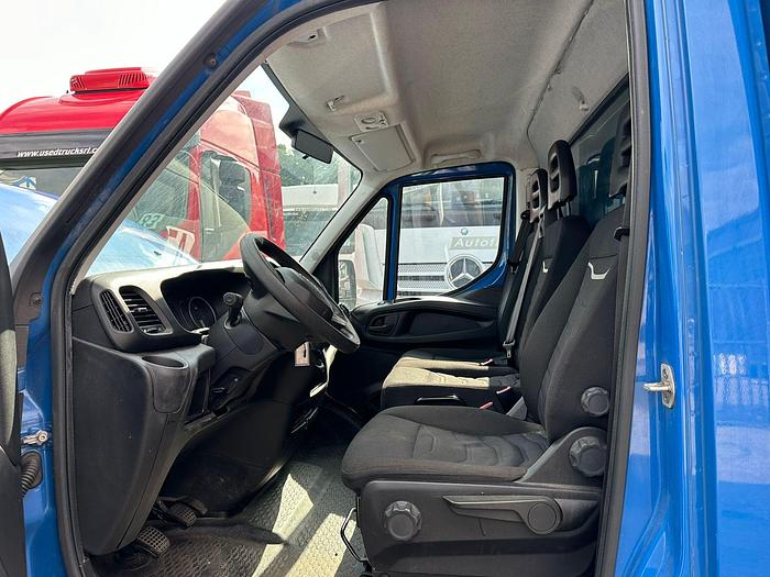 Usato Iveco Daily 35c16 cassone centina e telo+sponda euro 6 c
