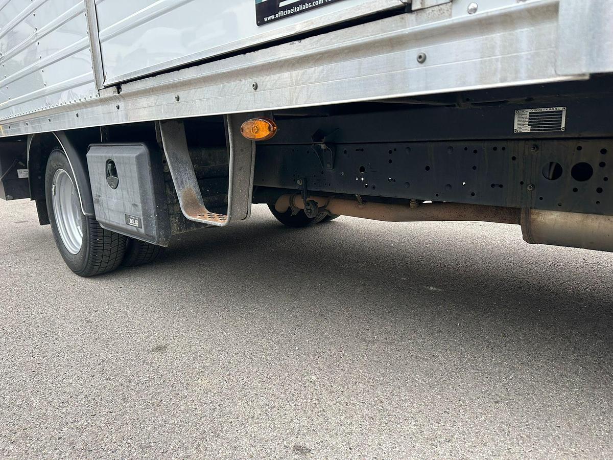 Usato IVECO DAILY 35C14 FURGONE CON SPONDA ANNO 2023