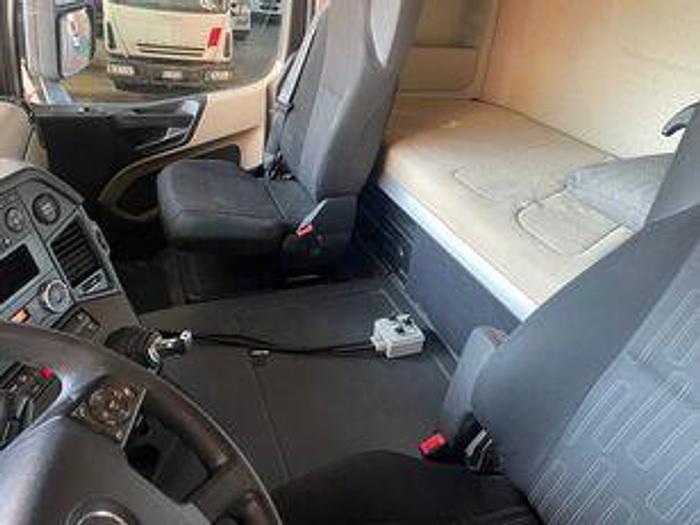 Usato 2015 MERCEDES-BENZ Actros 1845